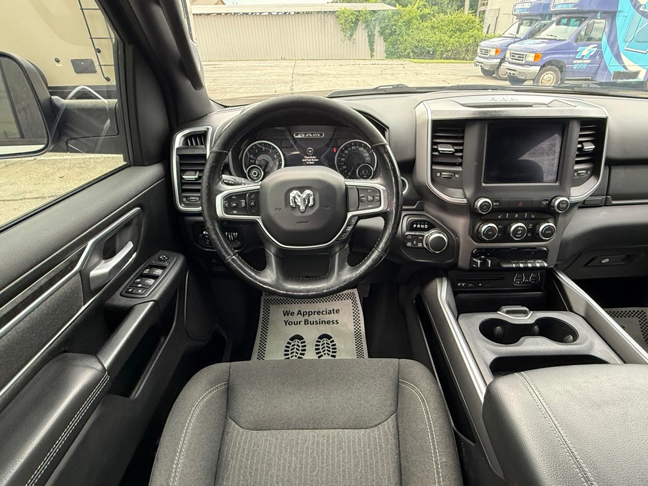 RAM 1500 Big Horn/Lone Star 4x4 Crew Cab 5'7" Box 2019