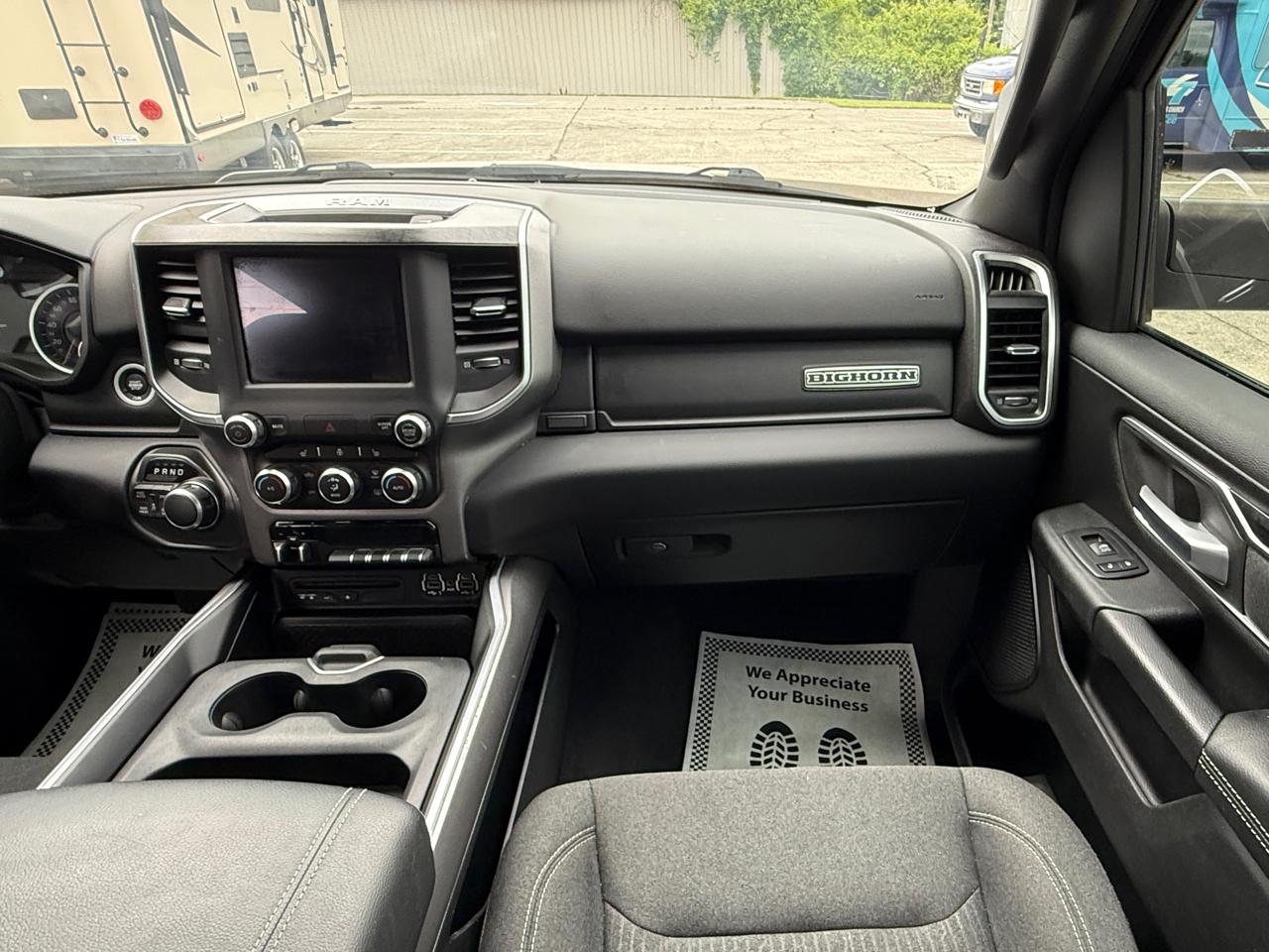 RAM 1500 Big Horn/Lone Star 4x4 Crew Cab 5'7" Box 2019