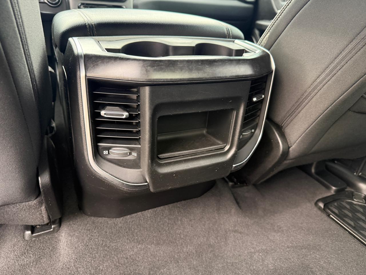 RAM 1500 Big Horn/Lone Star 4x4 Crew Cab 5'7" Box 2019