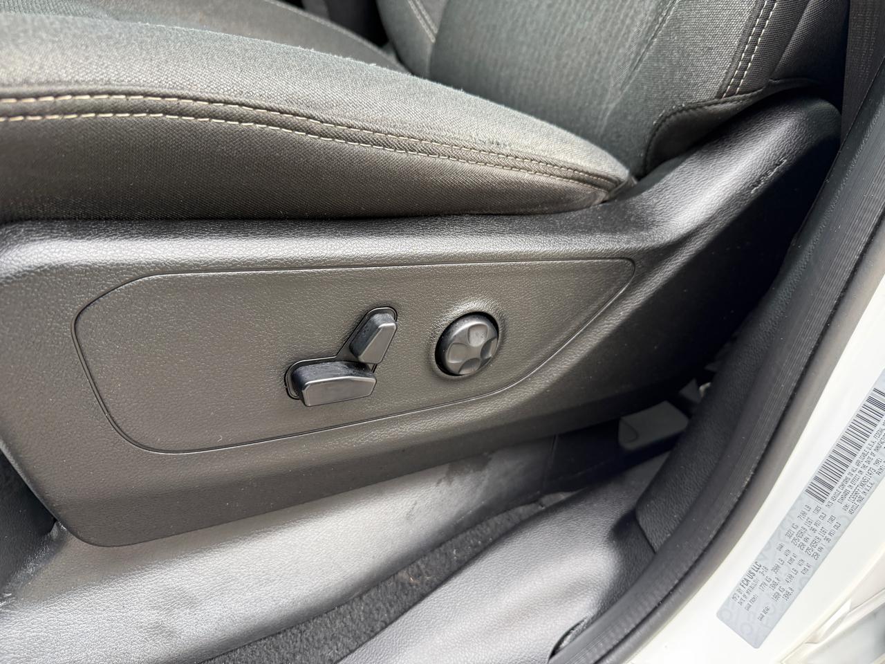 RAM 1500 Big Horn/Lone Star 4x4 Crew Cab 5'7" Box 2019