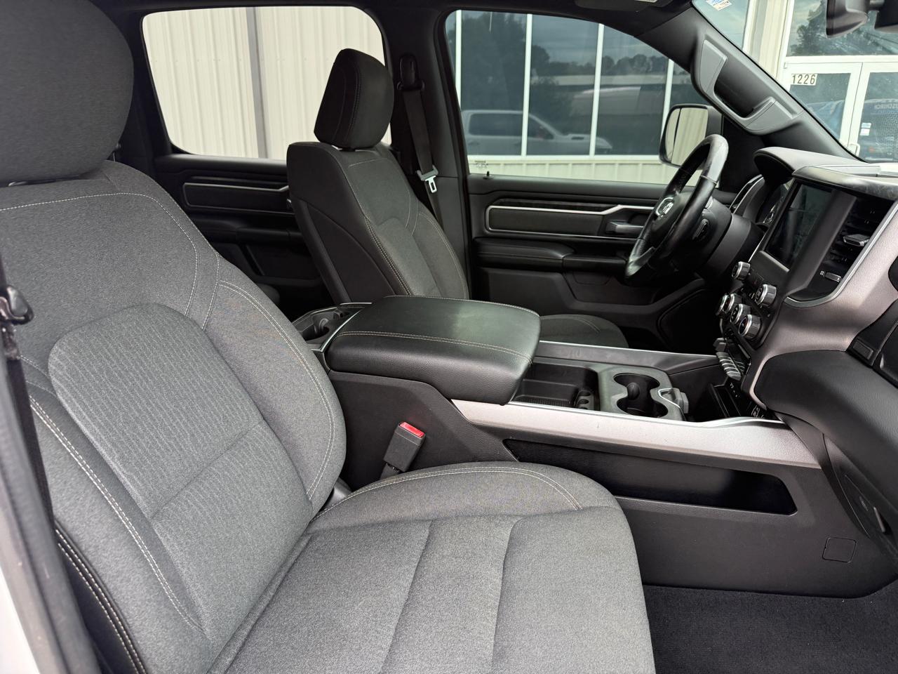RAM 1500 Big Horn/Lone Star 4x4 Crew Cab 5'7" Box 2019