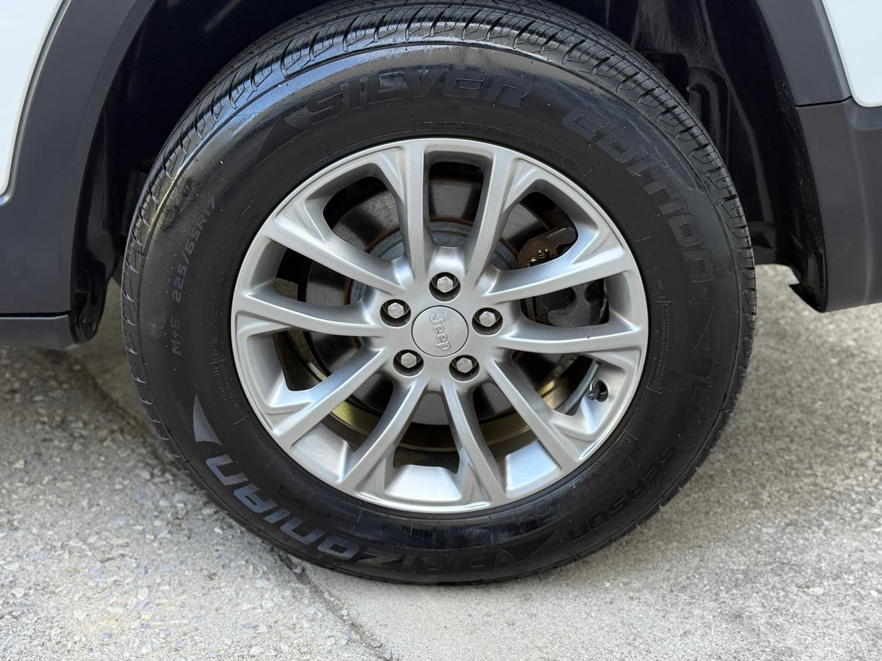 Jeep Cherokee Latitude Plus 4WD 2019
