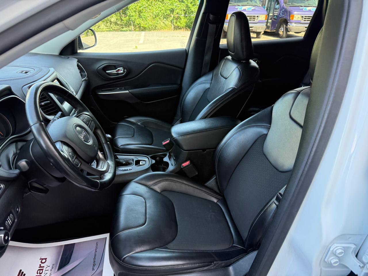 Jeep Cherokee Latitude Plus 4WD 2019