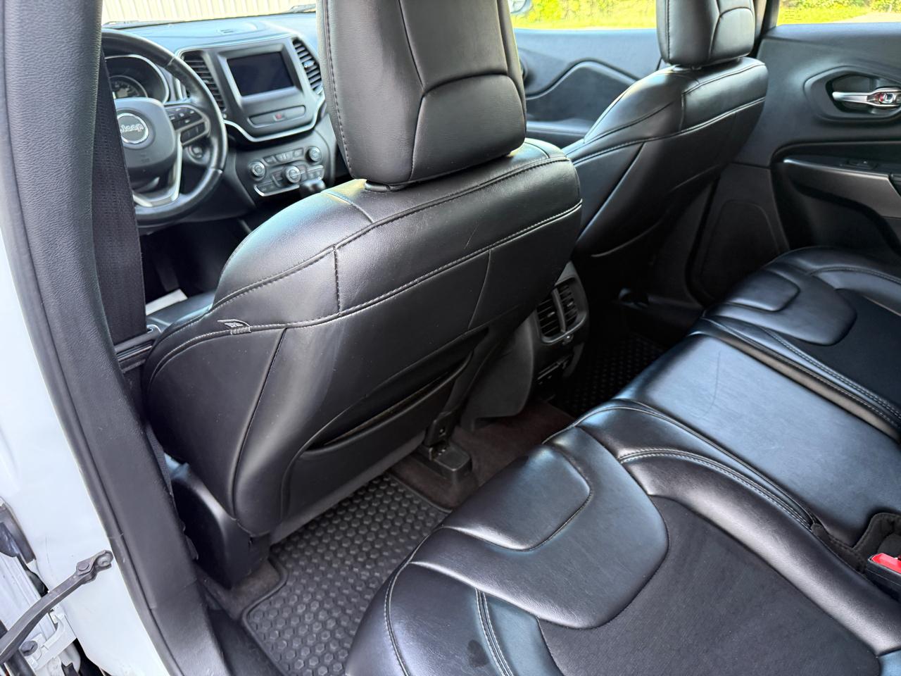 Jeep Cherokee Latitude Plus 4WD 2019