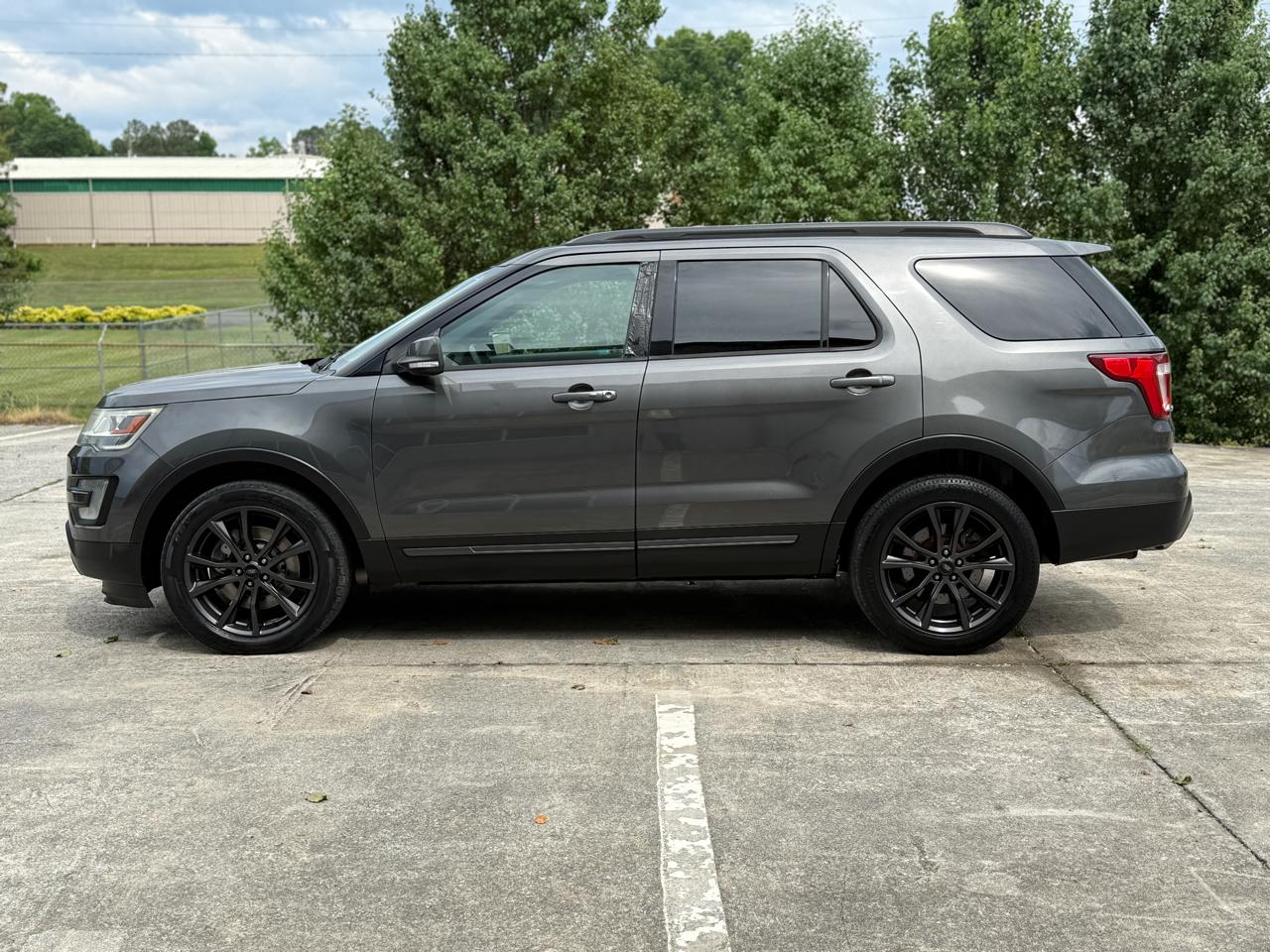 Ford Explorer XLT 4WD 2017