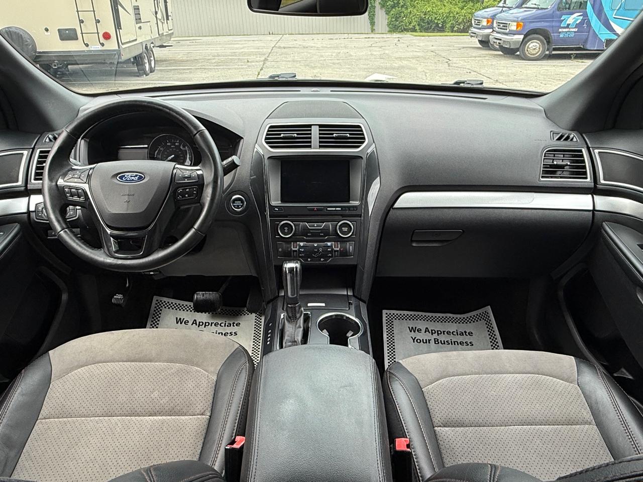 Ford Explorer XLT 4WD 2017