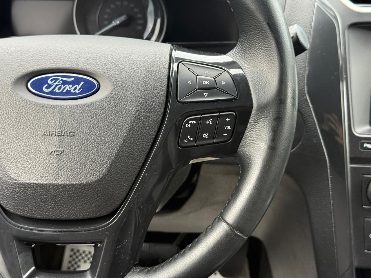 Ford Explorer XLT 4WD 2017