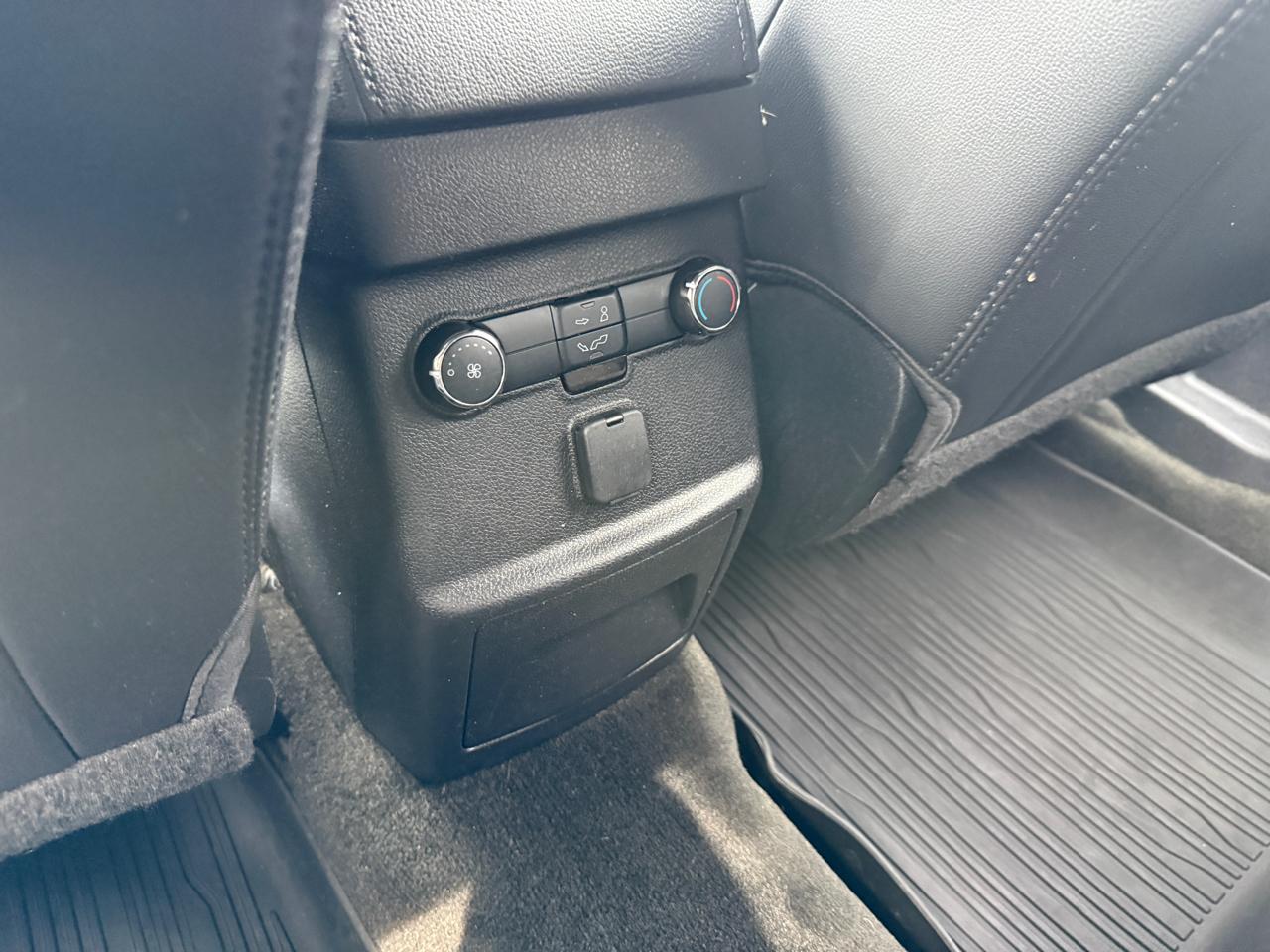 Ford Explorer XLT 4WD 2017