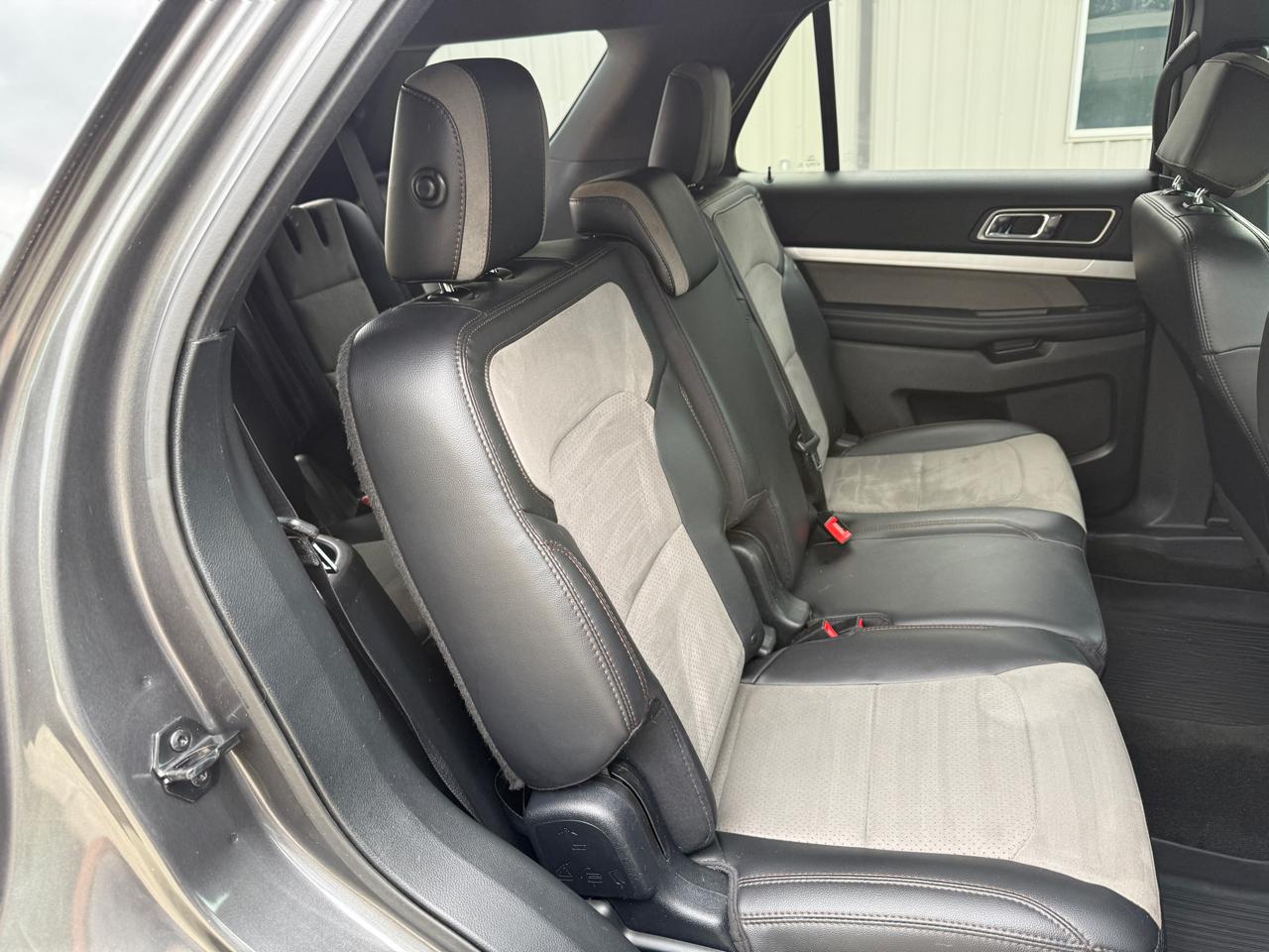 Ford Explorer XLT 4WD 2017