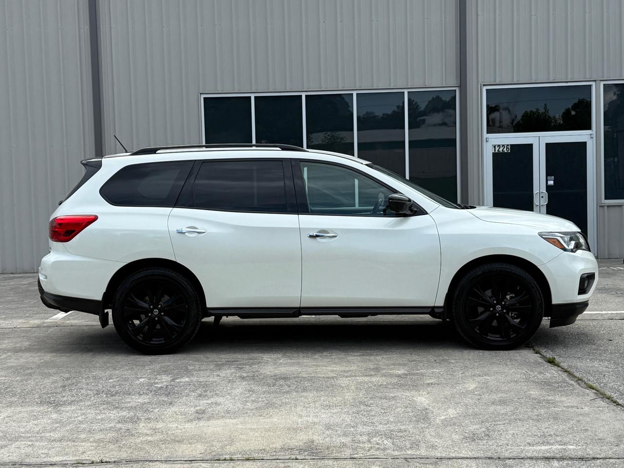 Nissan Pathfinder  2018