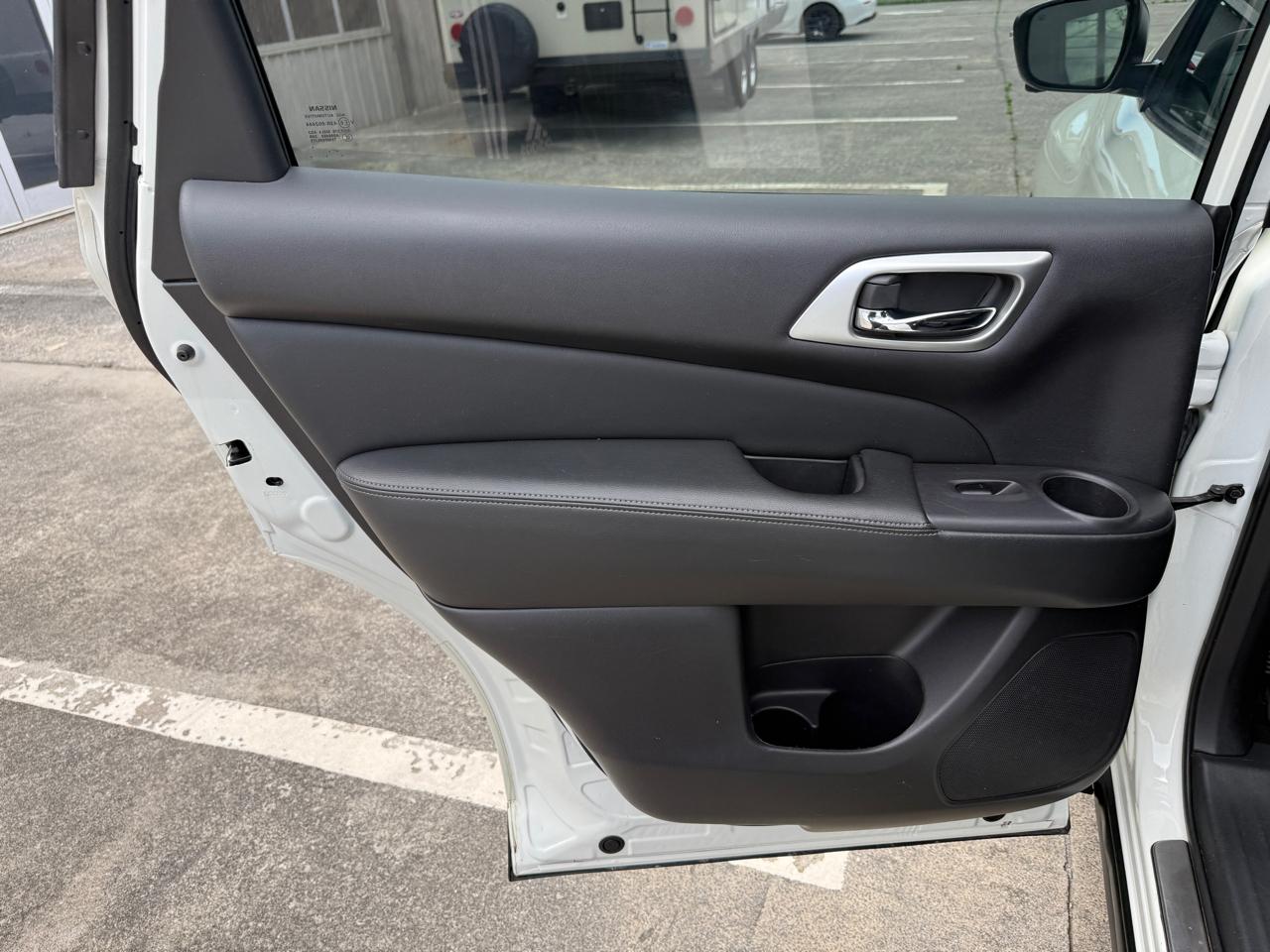 Nissan Pathfinder  2018