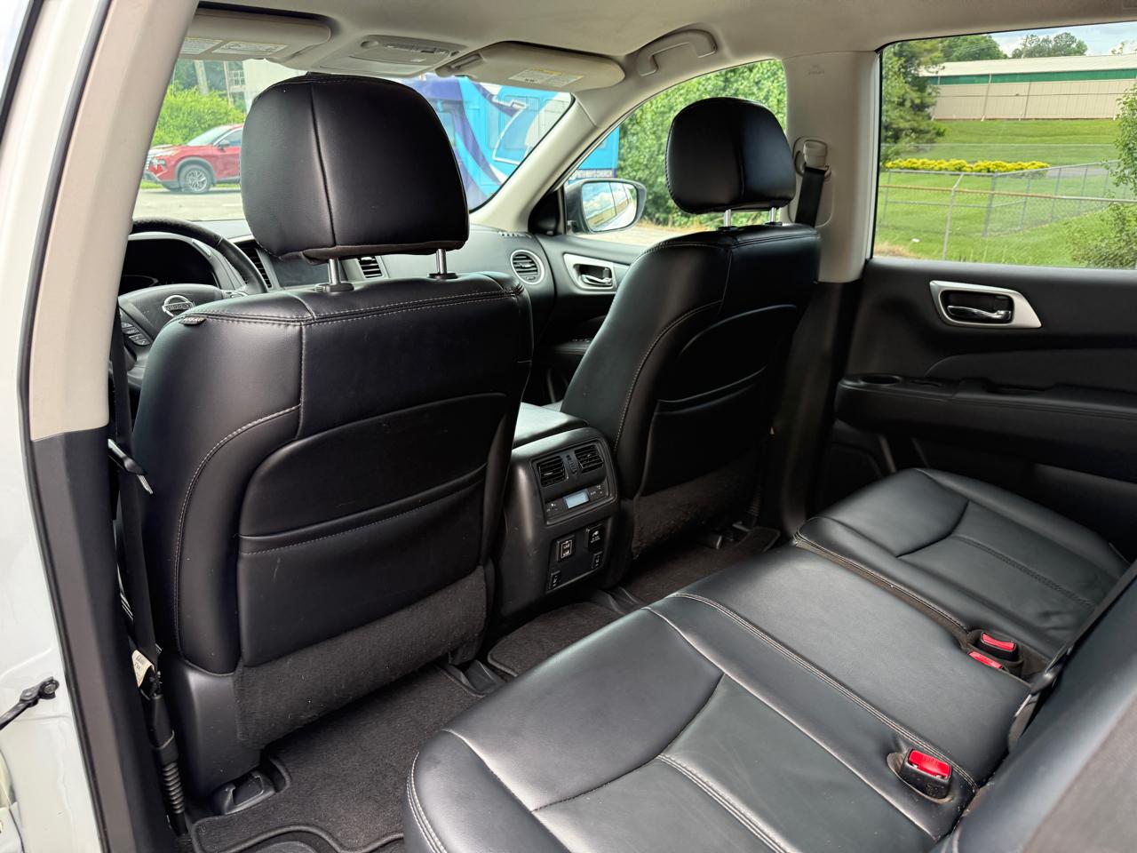 Nissan Pathfinder  2018