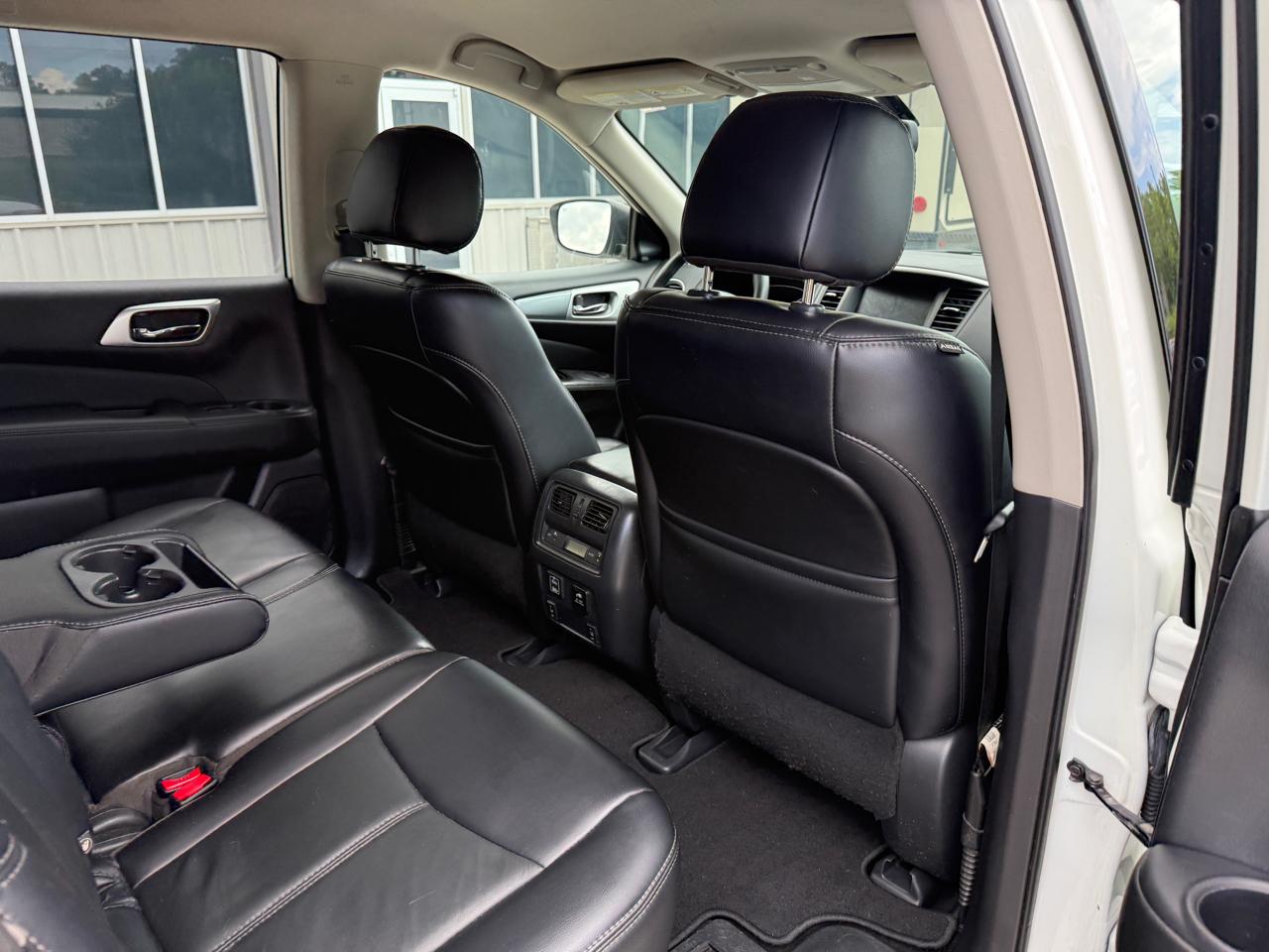 Nissan Pathfinder  2018