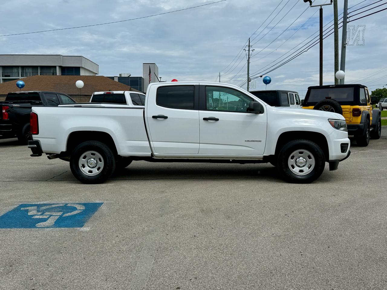 Chevrolet Colorado 2WD Crew Cab 140.5" WT 2017