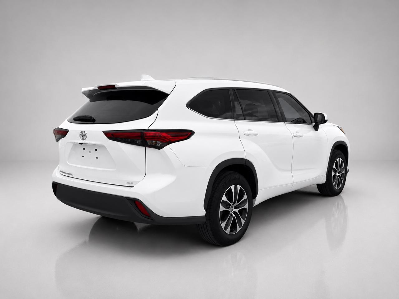 Toyota Highlander XLE 2022