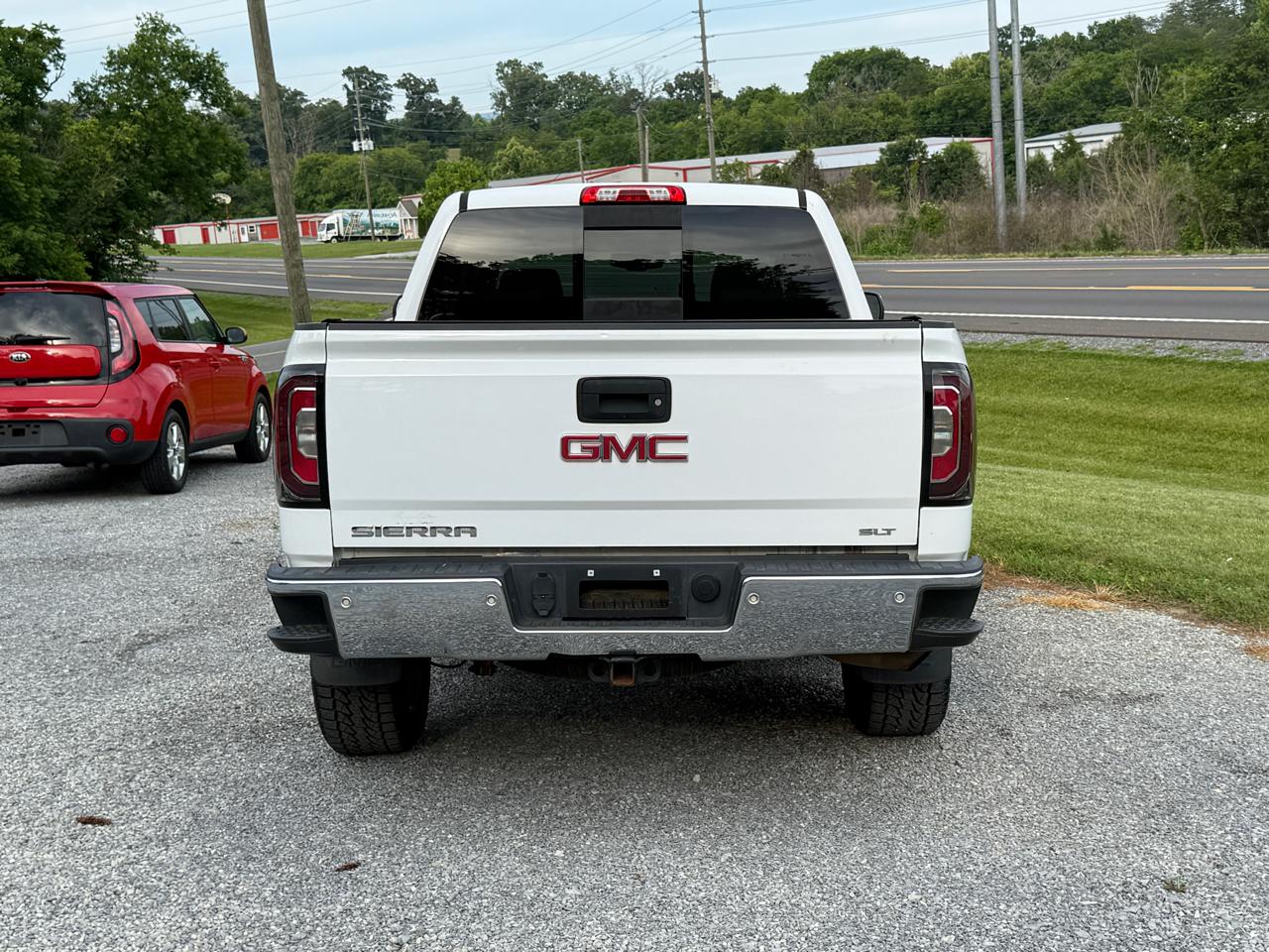 GMC Sierra 1500 4WD Crew Cab 143.5" SLT 2018
