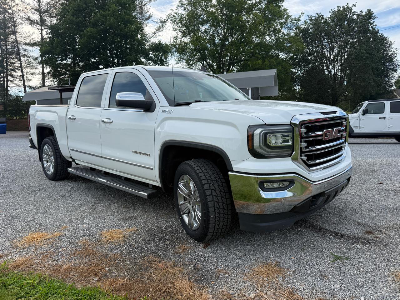 GMC Sierra 1500 4WD Crew Cab 143.5" SLT 2018