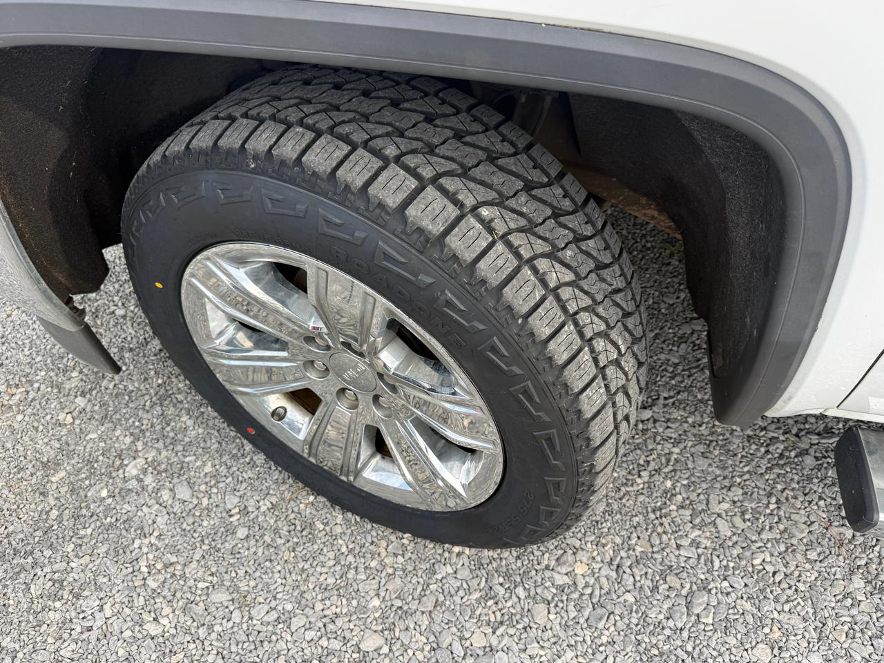 GMC Sierra 1500 4WD Crew Cab 143.5" SLT 2018
