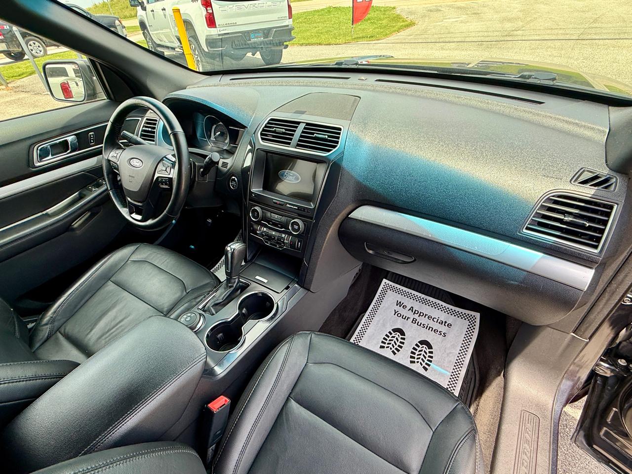 Ford Explorer XLT 4WD 2017