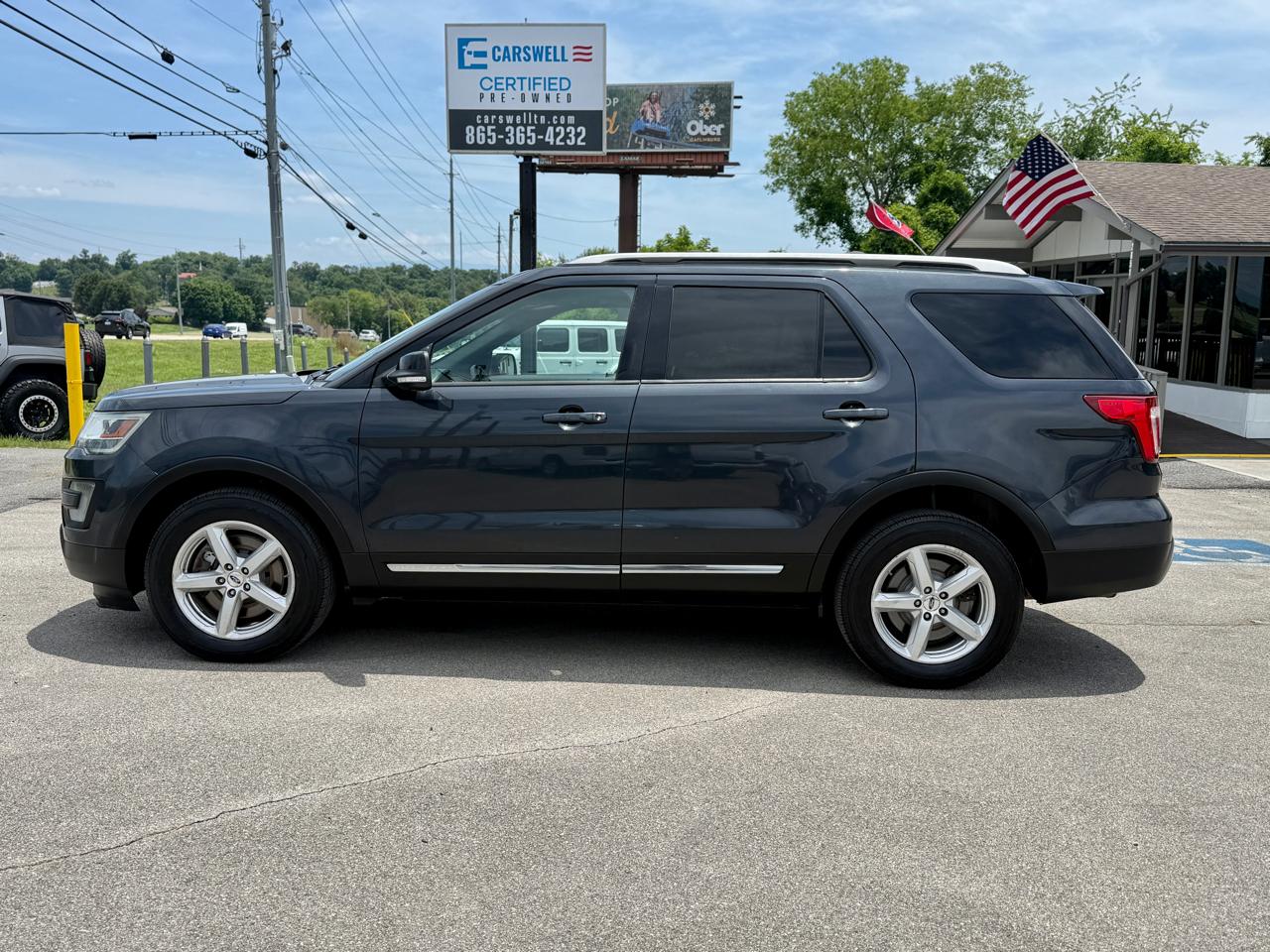 Ford Explorer XLT 4WD 2017