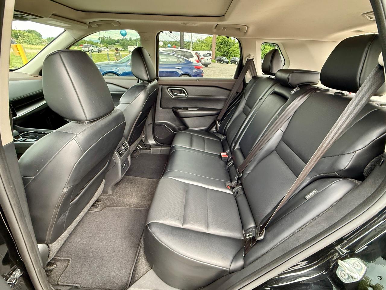 Nissan Rogue  2021