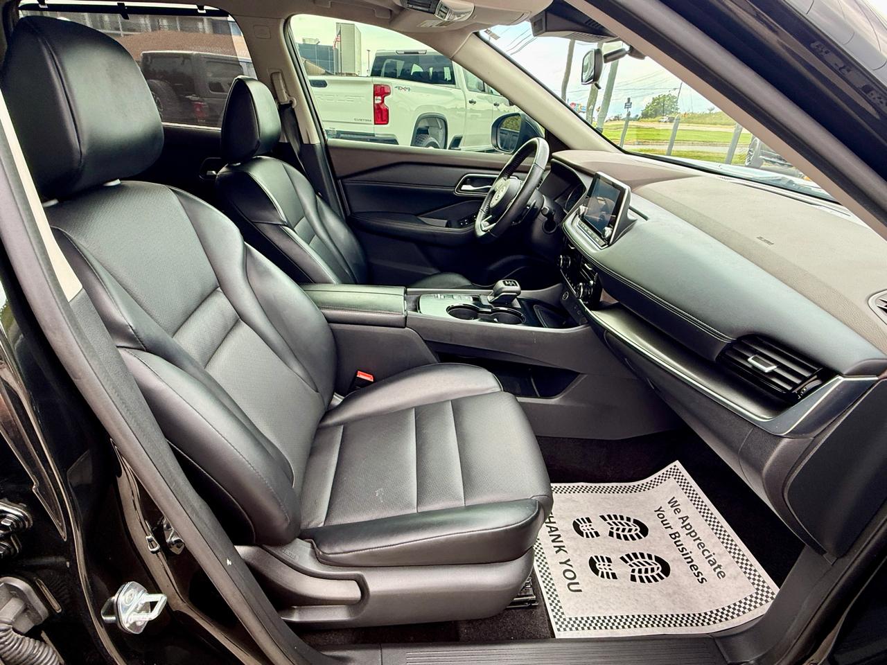 Nissan Rogue  2021