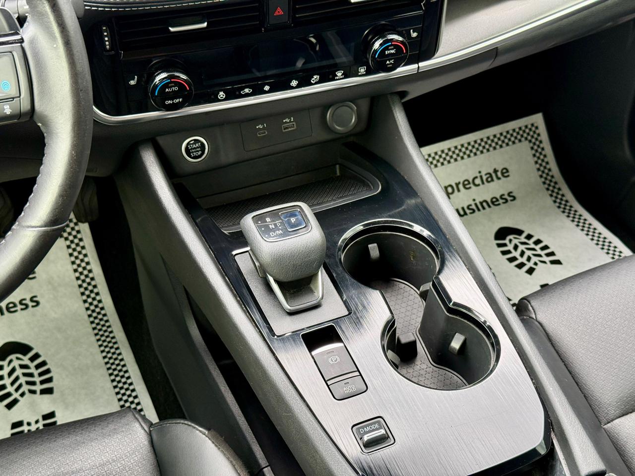 Nissan Rogue  2021