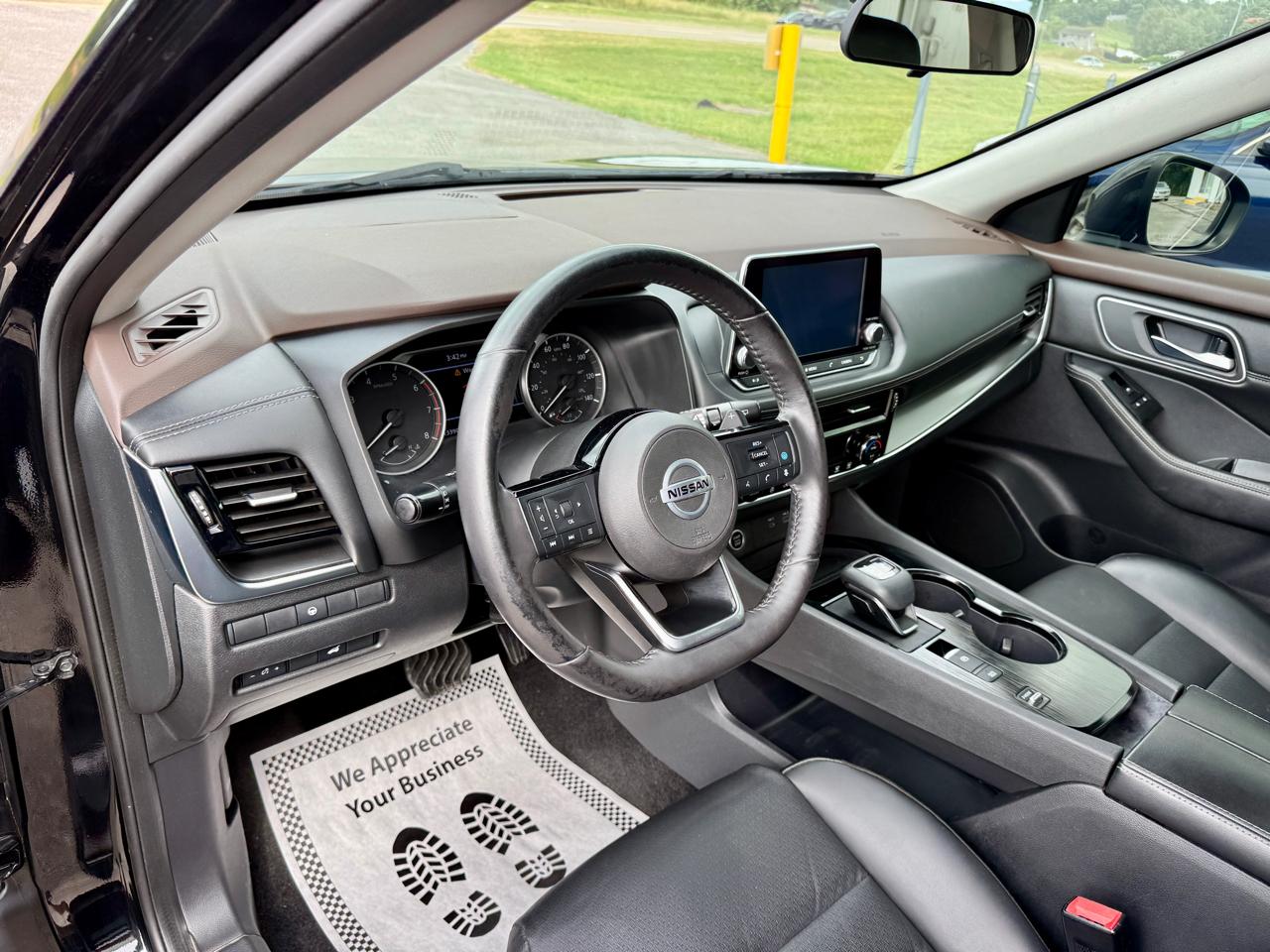 Nissan Rogue  2021