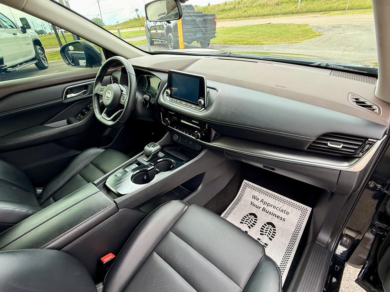 Nissan Rogue  2021