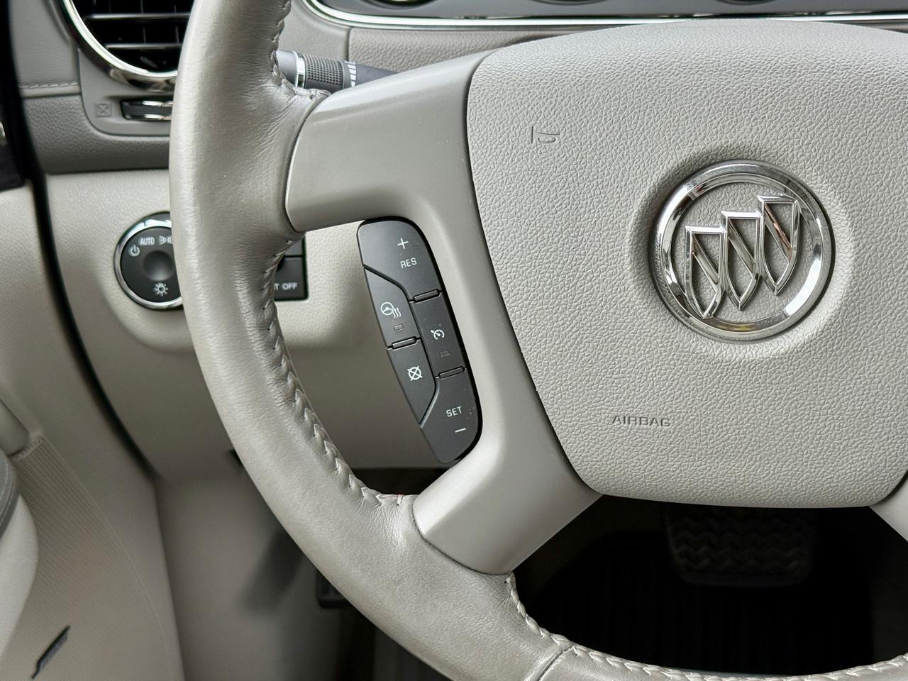 Buick Enclave  2017