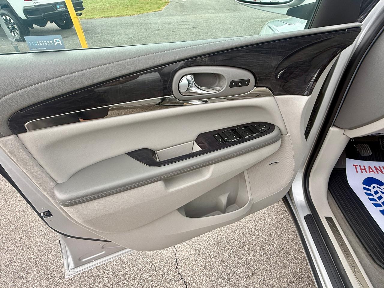 Buick Enclave  2017
