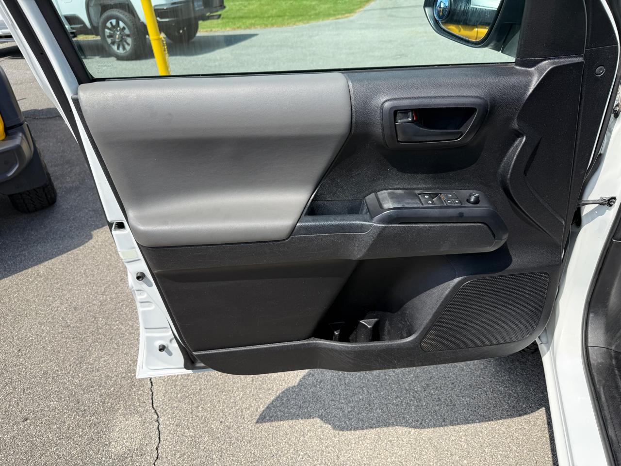 Toyota Tacoma 2WD  2021