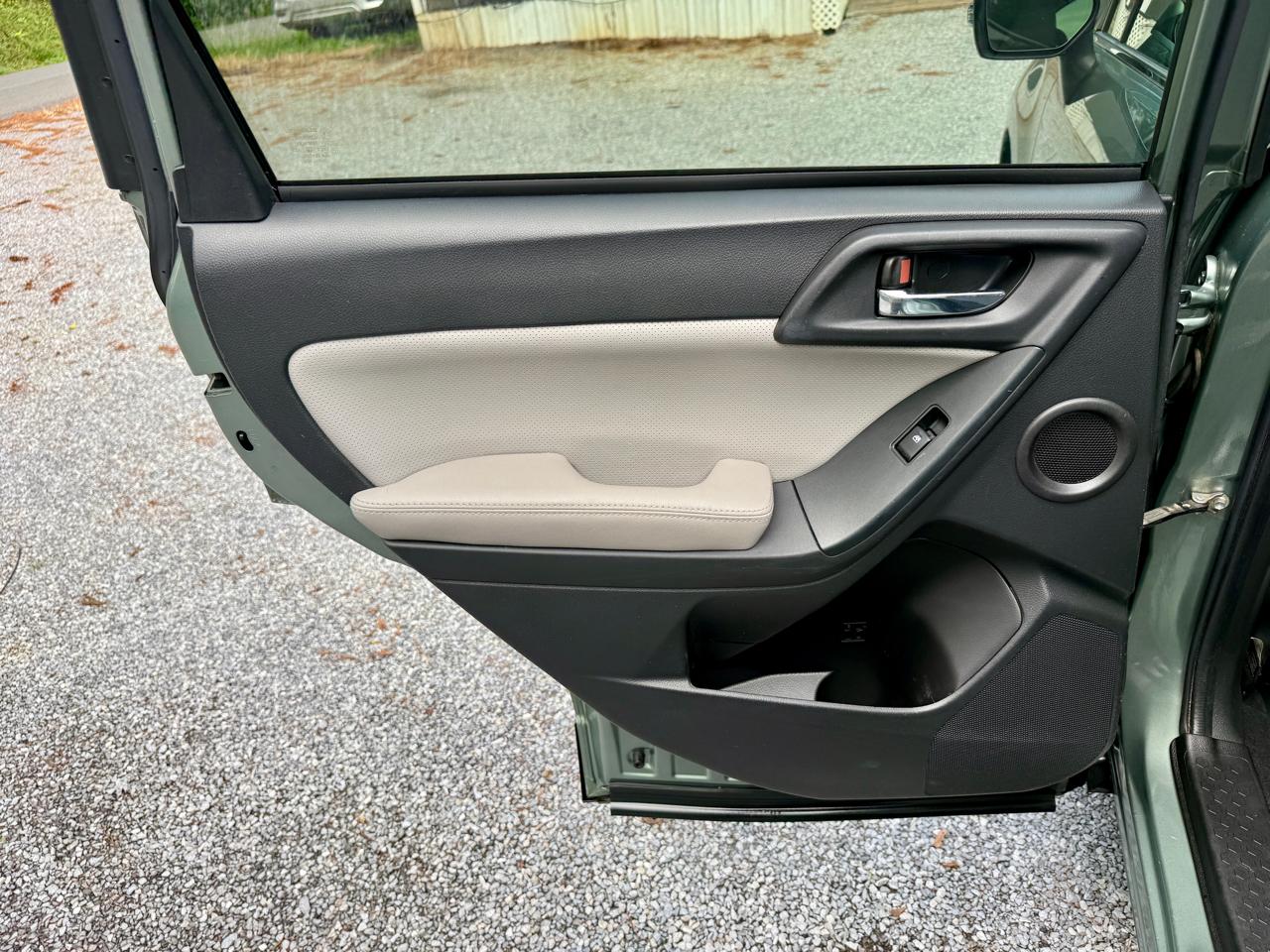 Subaru Forester  2014