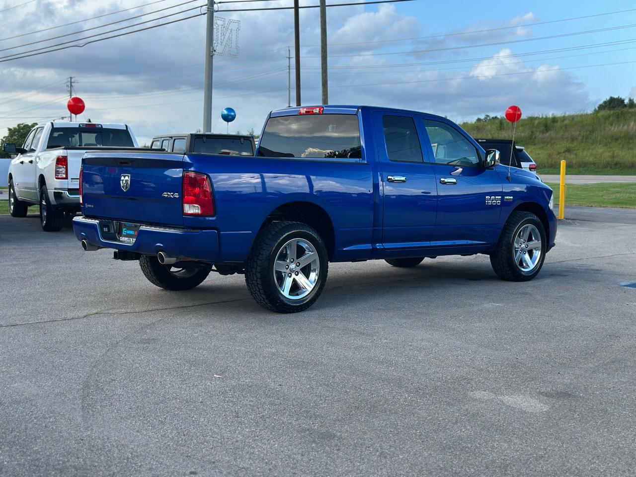RAM 1500 4WD Quad Cab 140.5" Express 2015