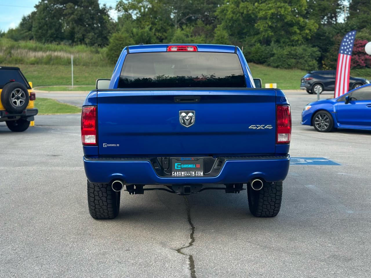 RAM 1500 4WD Quad Cab 140.5" Express 2015