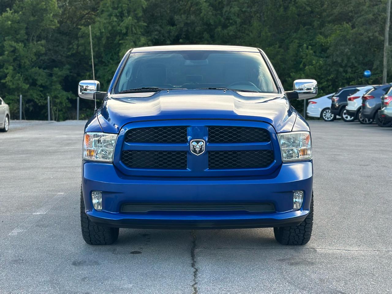 RAM 1500 4WD Quad Cab 140.5" Express 2015