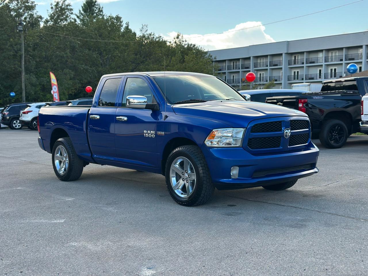 RAM 1500 4WD Quad Cab 140.5" Express 2015