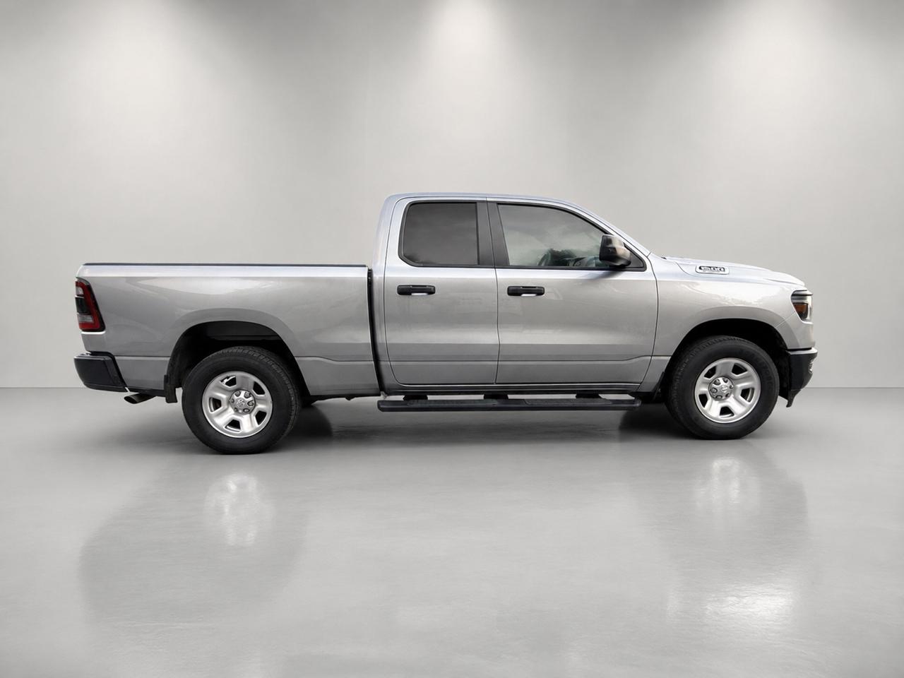 RAM 1500 Tradesman 4x4 Quad Cab 6'4" Box 2023