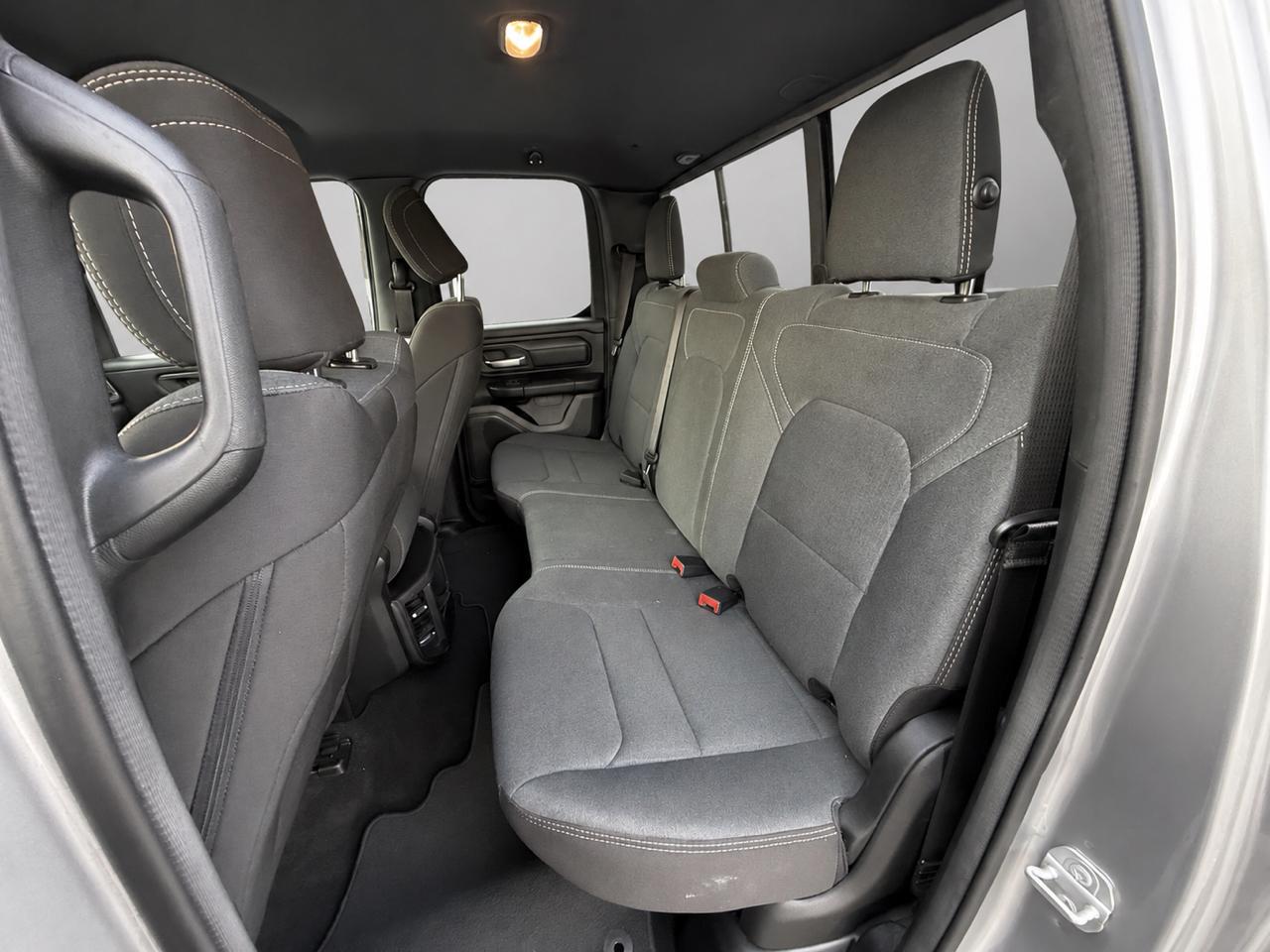 RAM 1500 Tradesman 4x4 Quad Cab 6'4" Box 2023