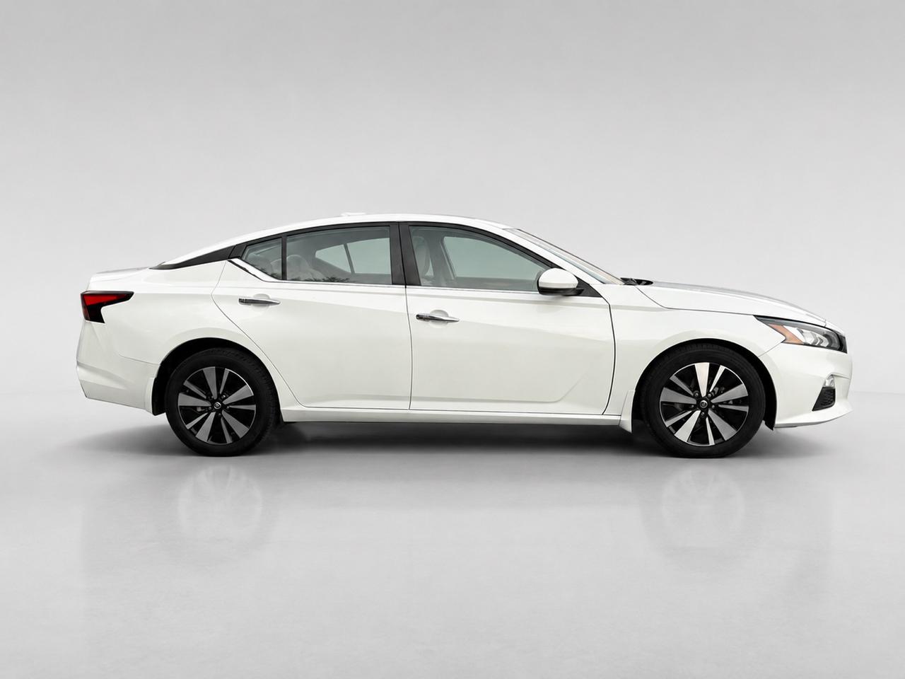 Nissan Altima 2.5 SV 2022