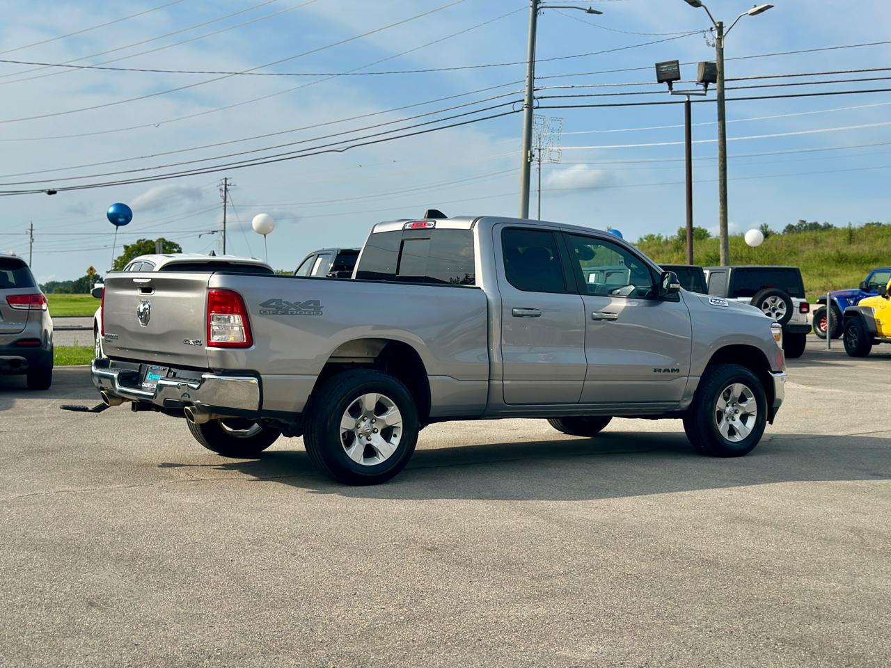 RAM 1500 Big Horn 4x4 Quad Cab 6'4" Box 2022