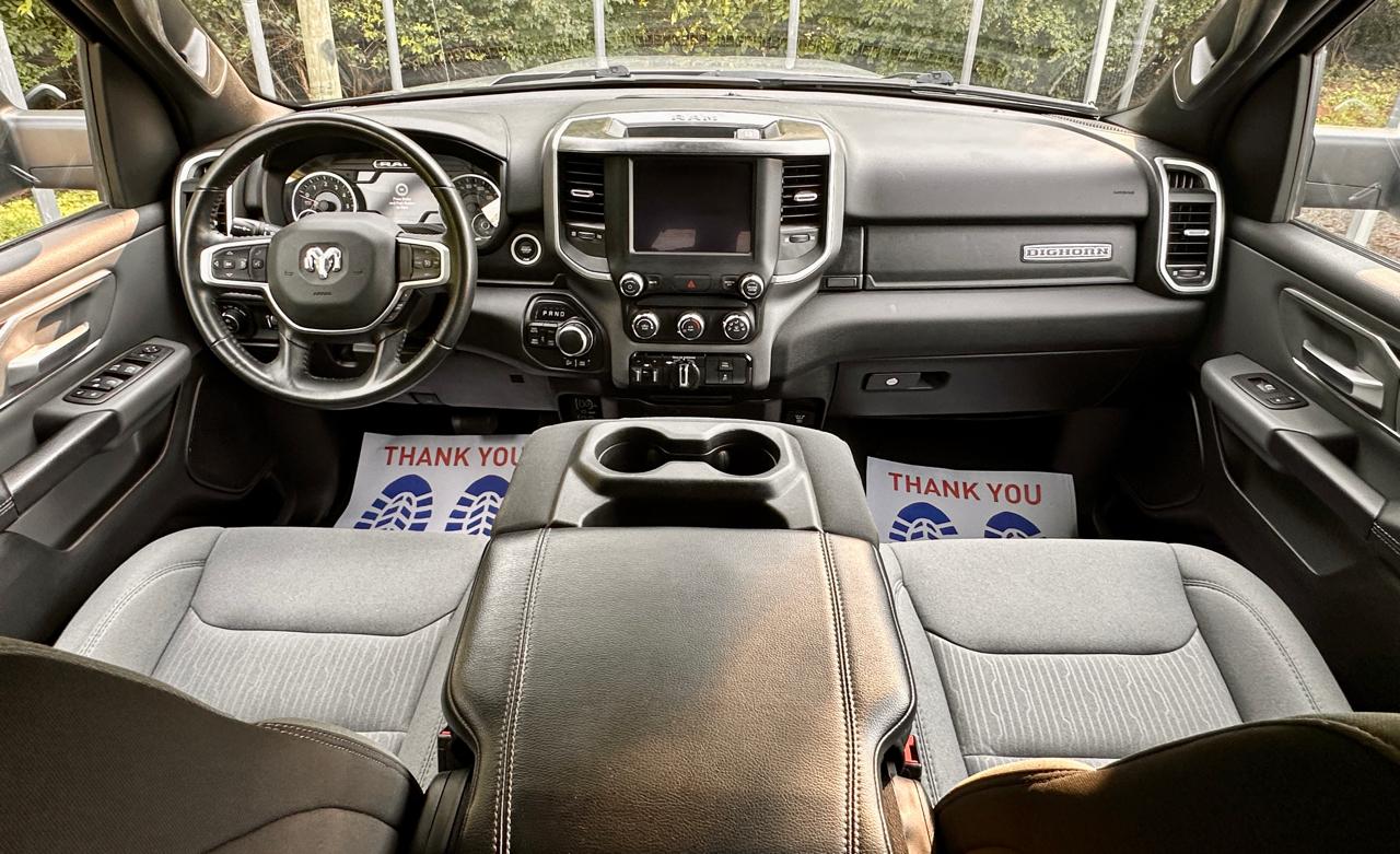 RAM 1500 Big Horn 4x4 Quad Cab 6'4" Box 2022