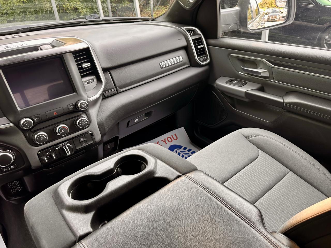RAM 1500 Big Horn 4x4 Quad Cab 6'4" Box 2022