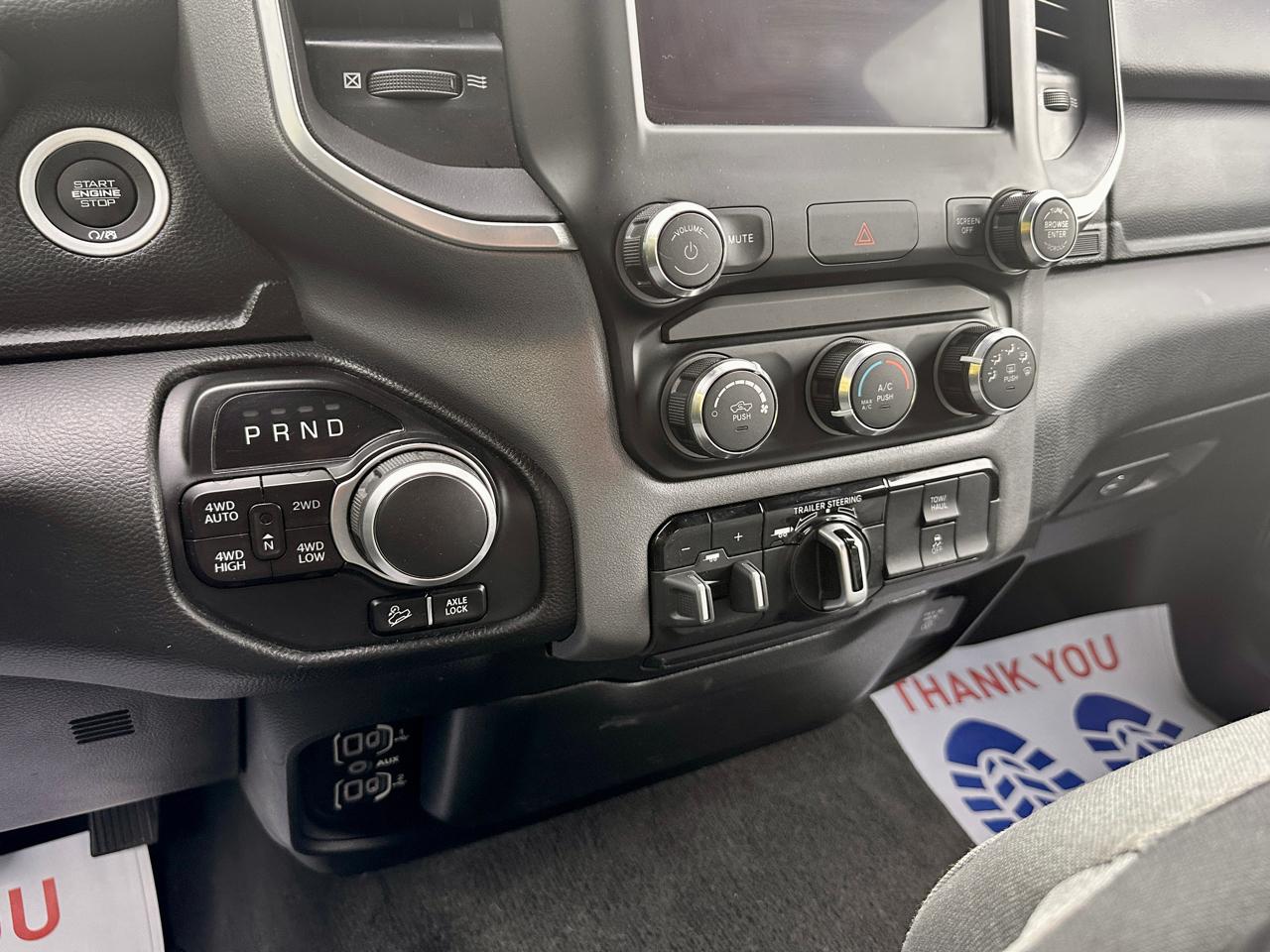 RAM 1500 Big Horn 4x4 Quad Cab 6'4" Box 2022
