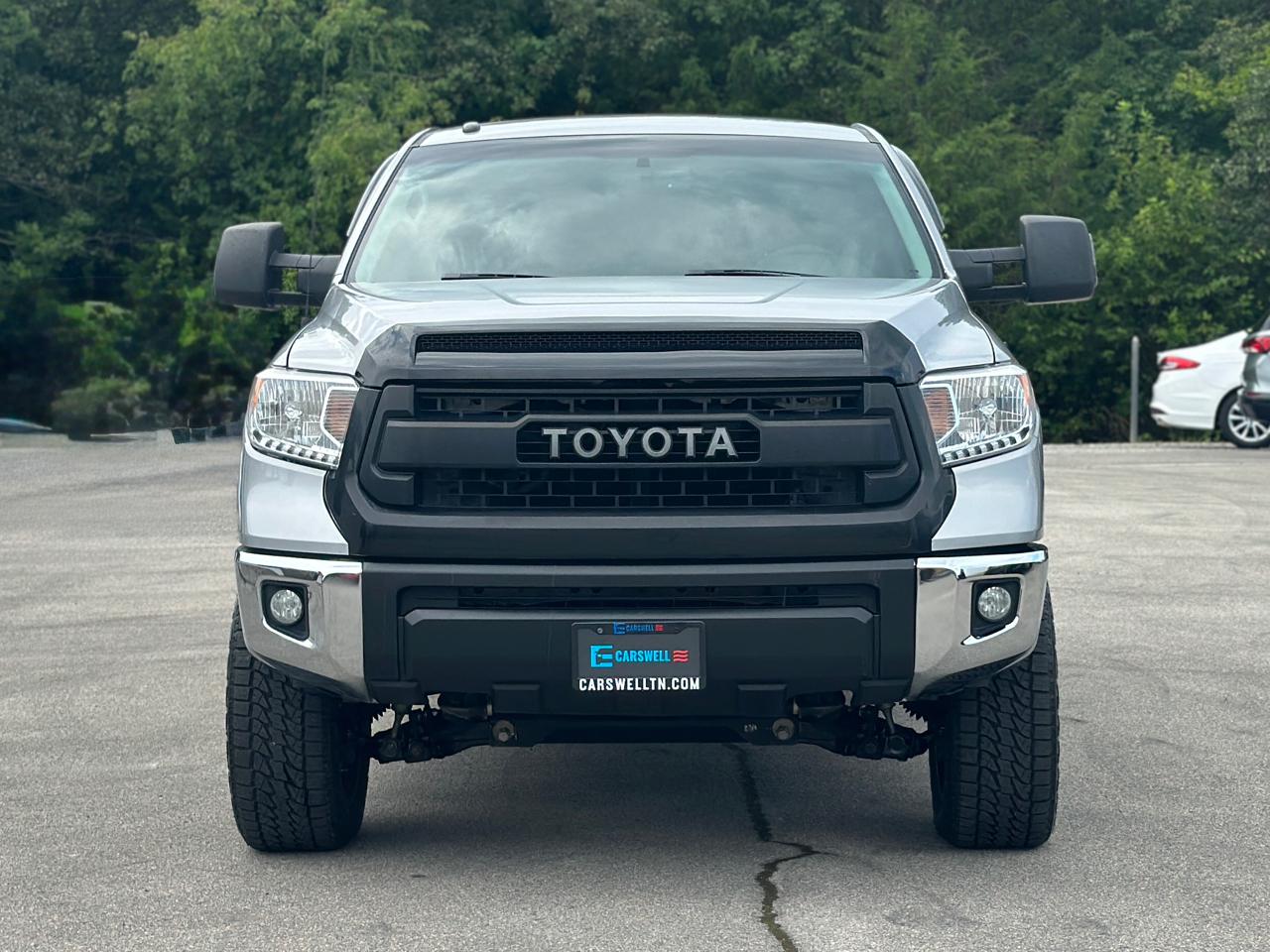 Toyota Tundra 4WD Truck  2016