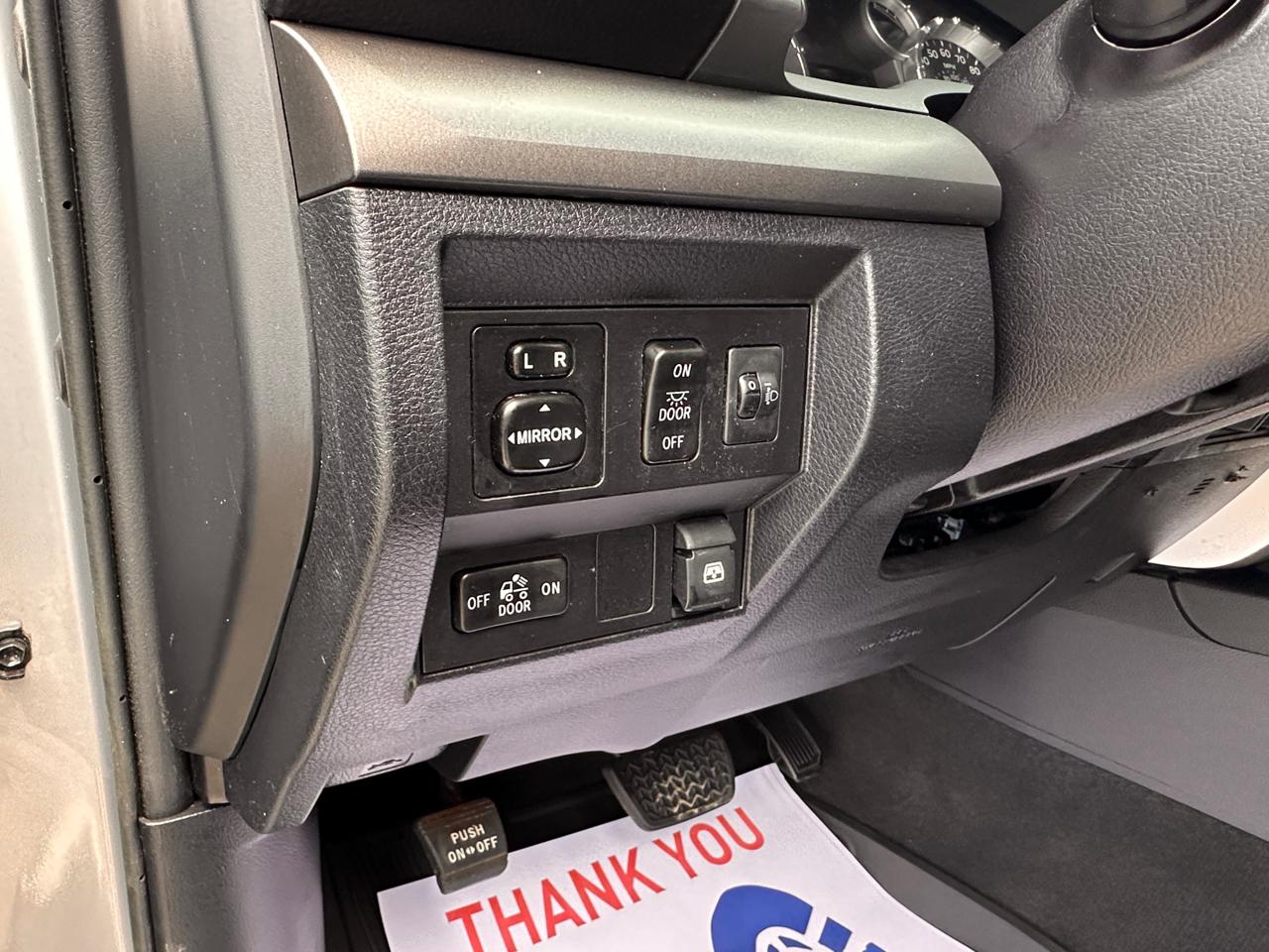 Toyota Tundra 4WD Truck  2016
