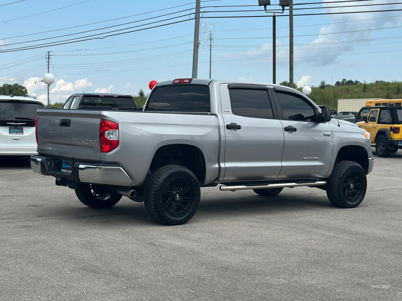 Toyota Tundra 4WD Truck  2016
