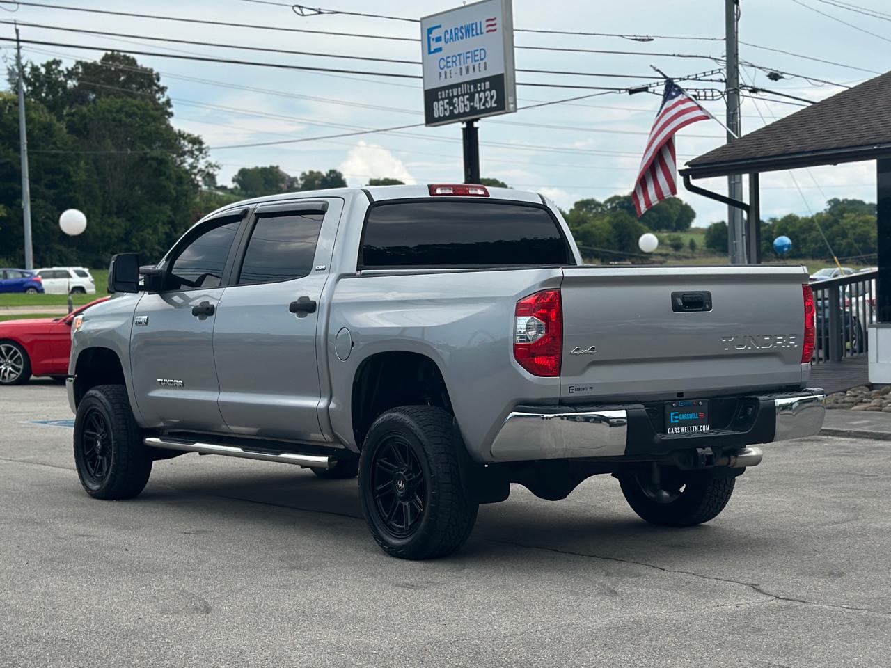 Toyota Tundra 4WD Truck  2016