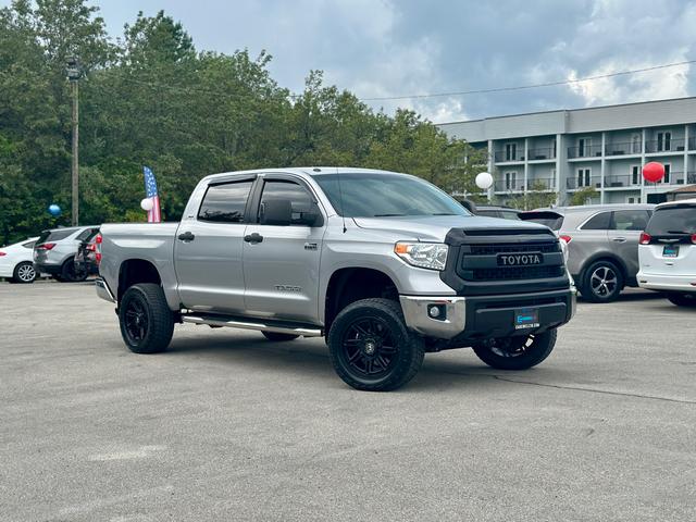 Silver 2016 Toyota Tundra Pickup Truck Four-Wheel Drive 6-Speed Automatic Overdrive