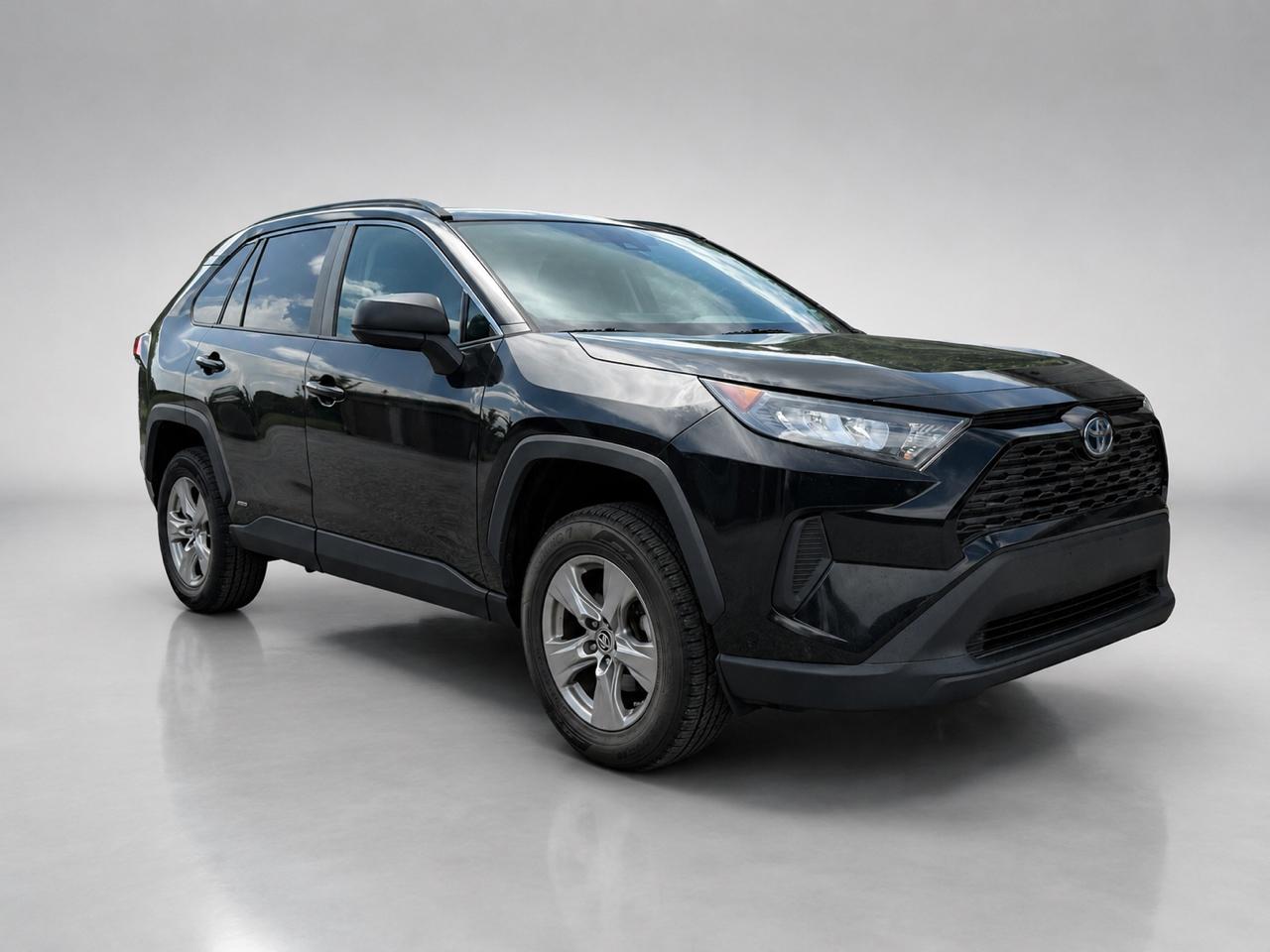 Toyota RAV4 LE AWD 2022